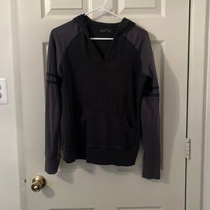 Columbia grey sweatshirt